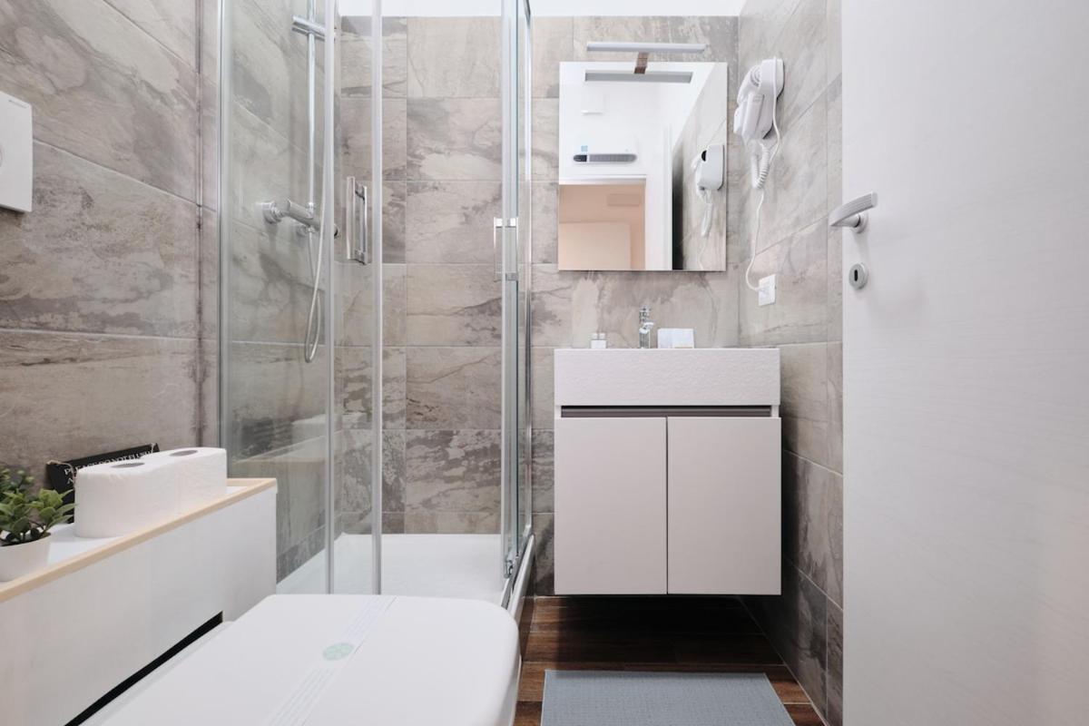 New Gens Iulia 2 Min Da Stazione Trastevere Apartamento *