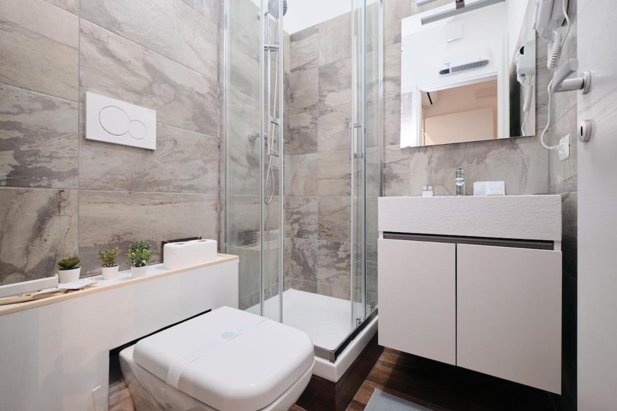Apartment New Gens Iulia 2 Min Da Stazione Trastevere *